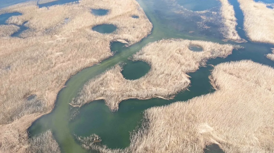 Cerkniško jezero posneto iz zraka z dronom.